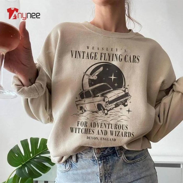 Weasleys Vintage Flying Cars For Adventurous Witches And Wizards Sweatshirt