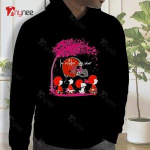 Cleveland Browns Peanut Characters In October We Wear Pink 2023 Hoodie